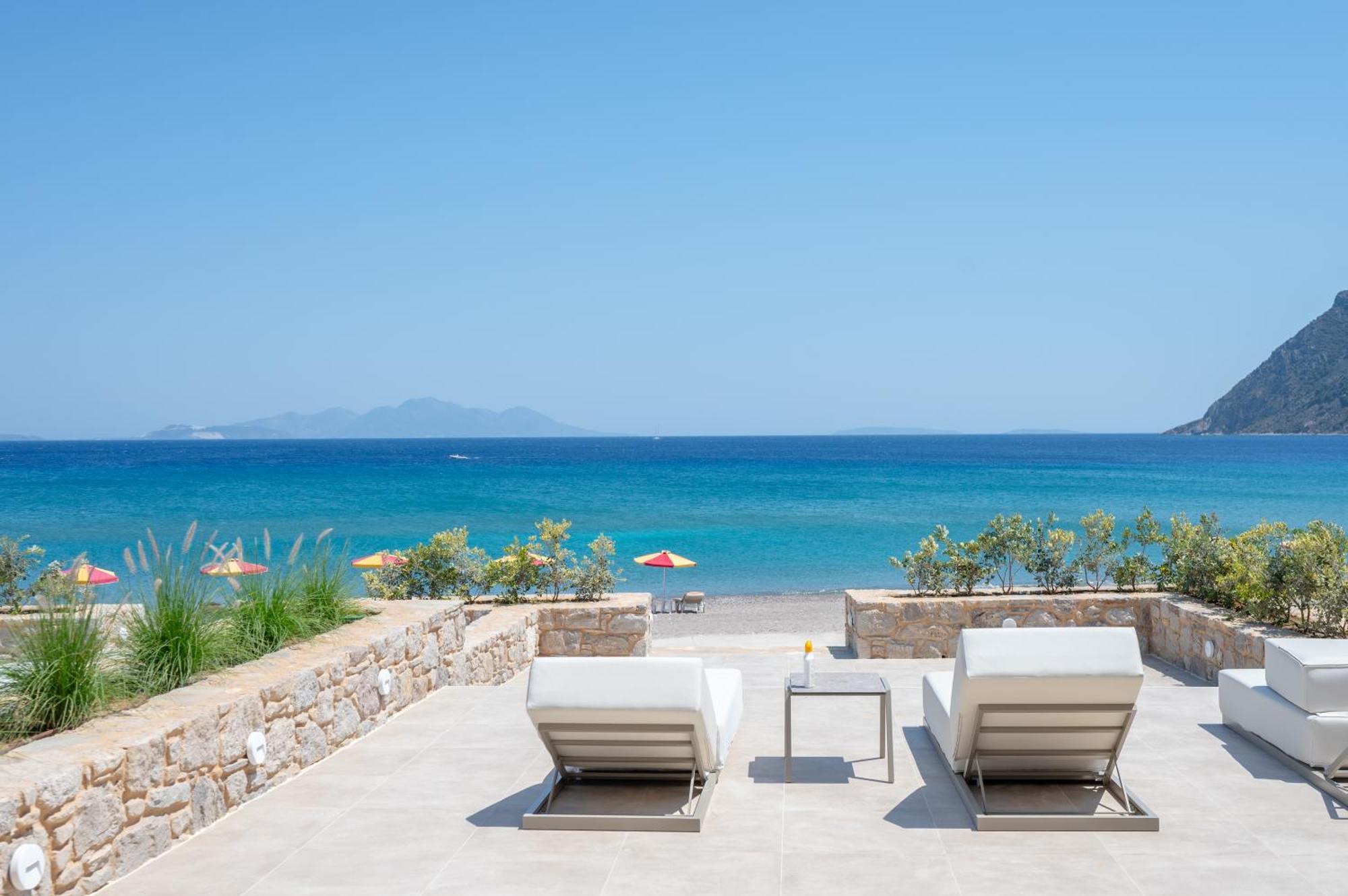 Nalu Luxury Suites Adults Only Kéfalos Exterior photo