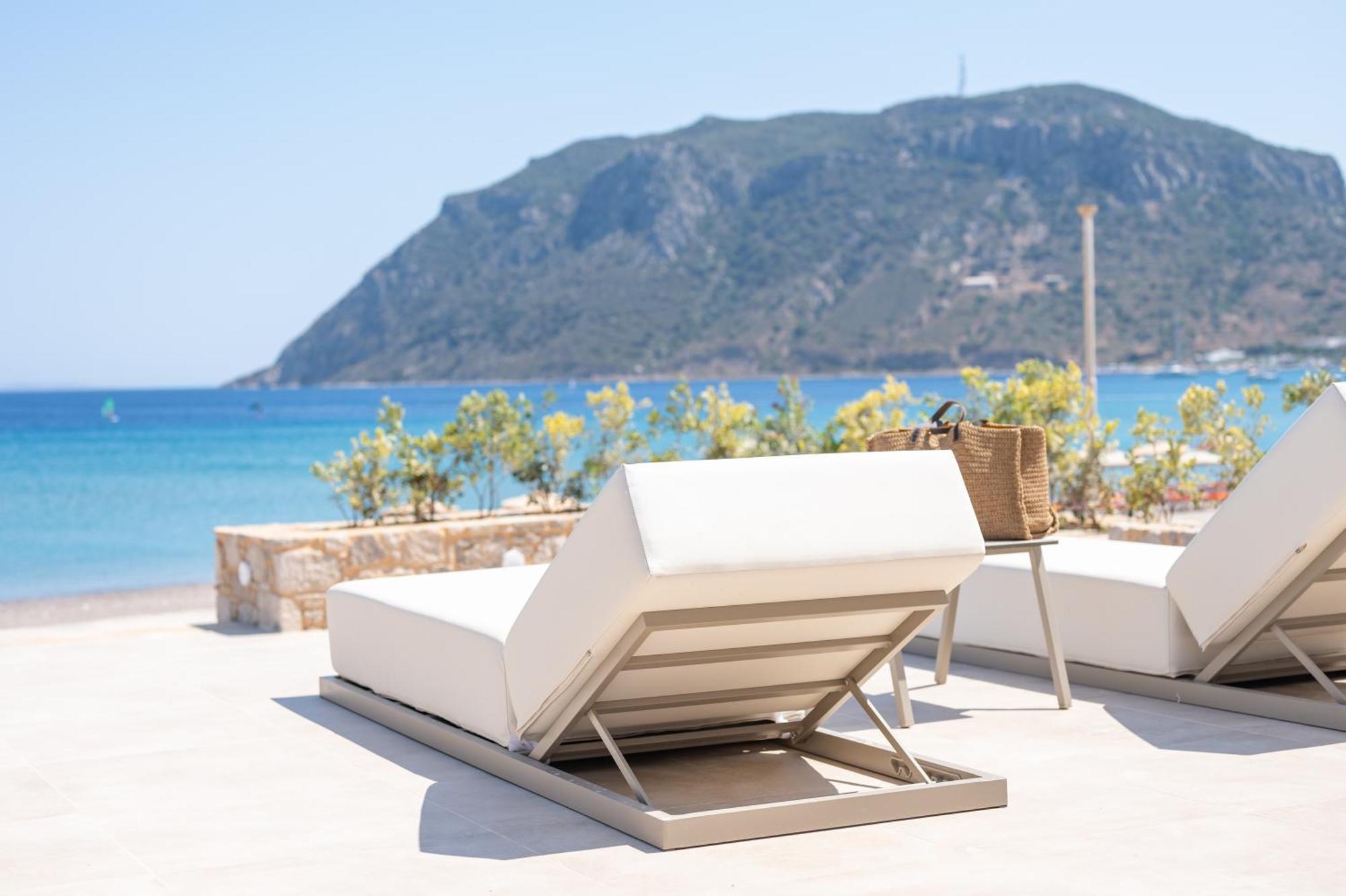Nalu Luxury Suites Adults Only Kéfalos Exterior photo
