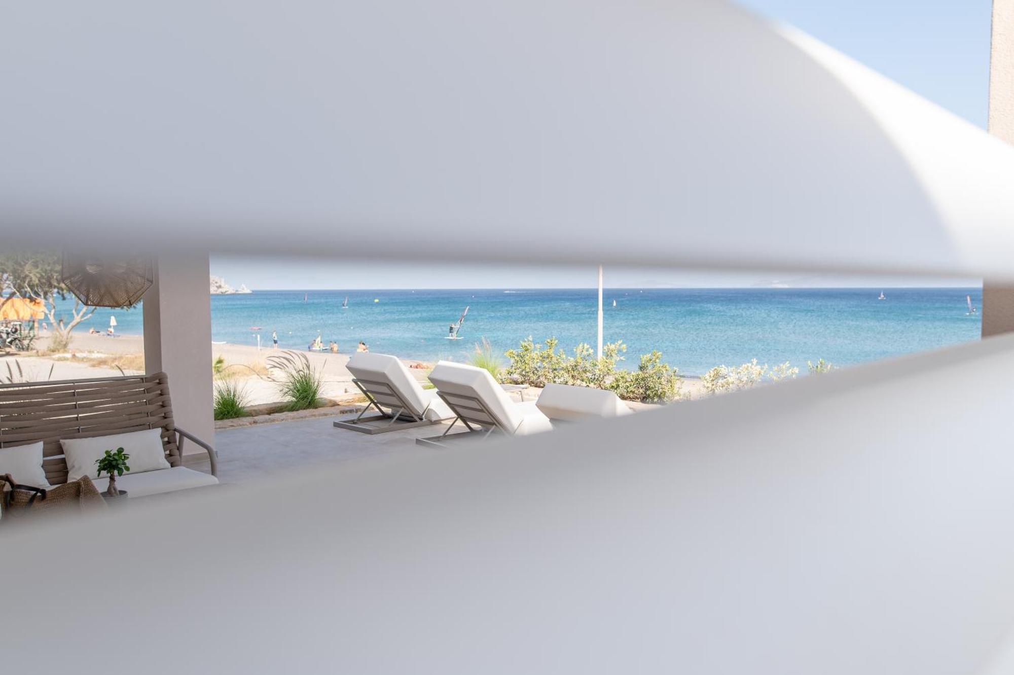 Nalu Luxury Suites Adults Only Kéfalos Exterior photo