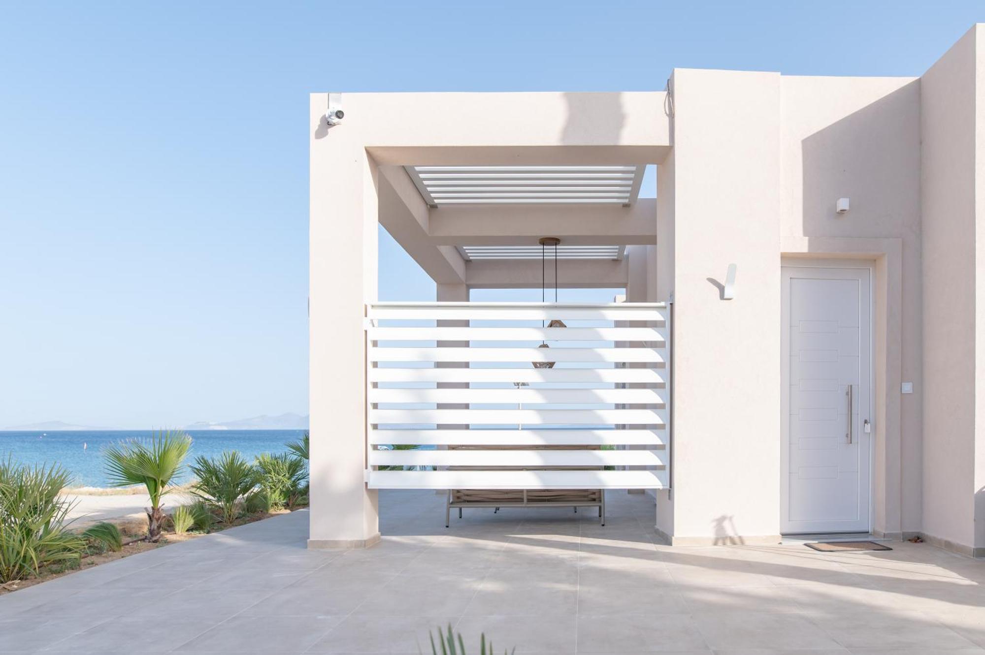 Nalu Luxury Suites Adults Only Kéfalos Exterior photo